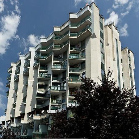 Sun Tower Luxury Suite-View From Of Tirana Center Exterior photo